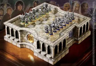 Figurine lotr chess set